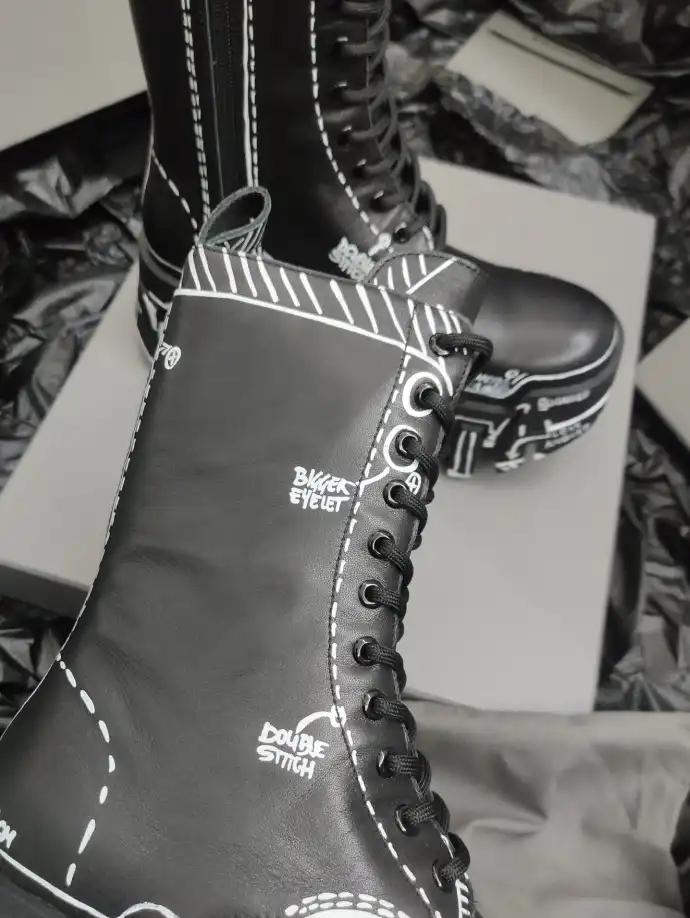 hype Balenciaga Boots