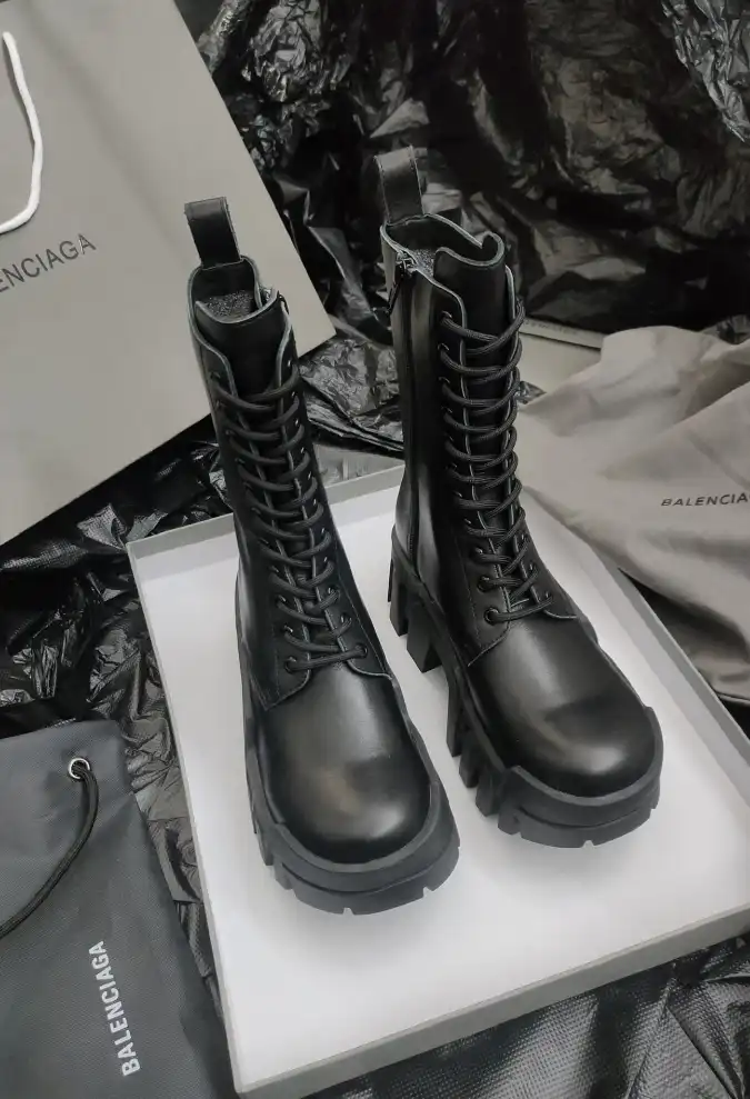 hype Balenciaga Boots