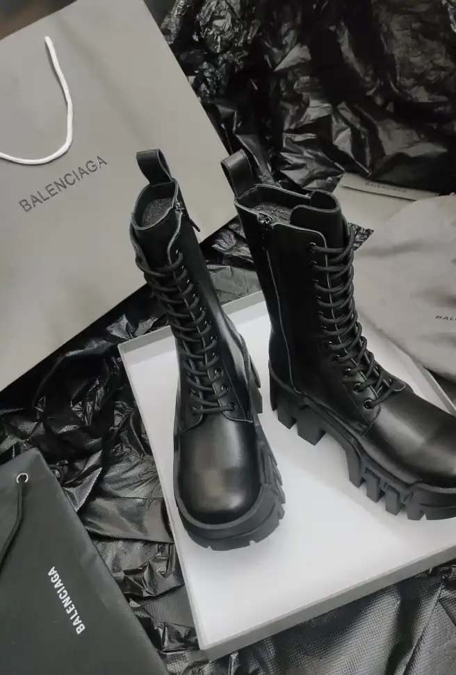 hype Balenciaga Boots