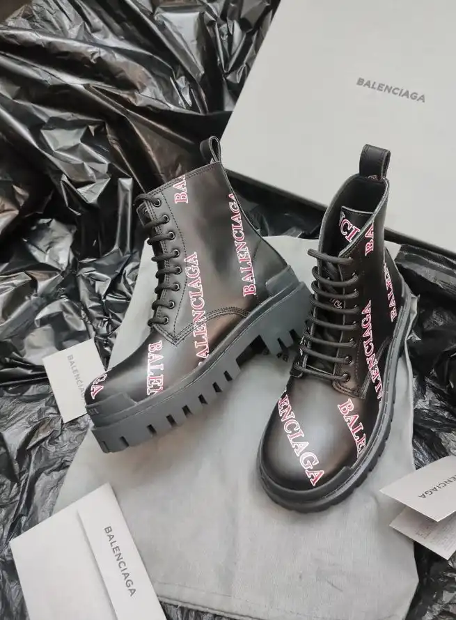 hype Balenciaga Boots