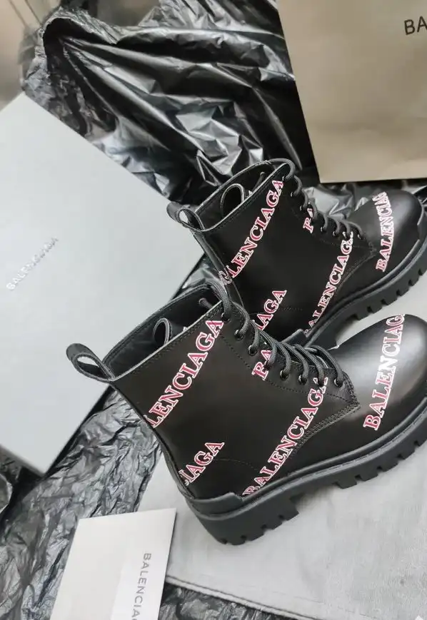 hype Balenciaga Boots