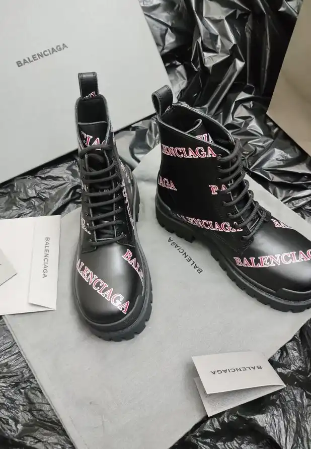 hype Balenciaga Boots