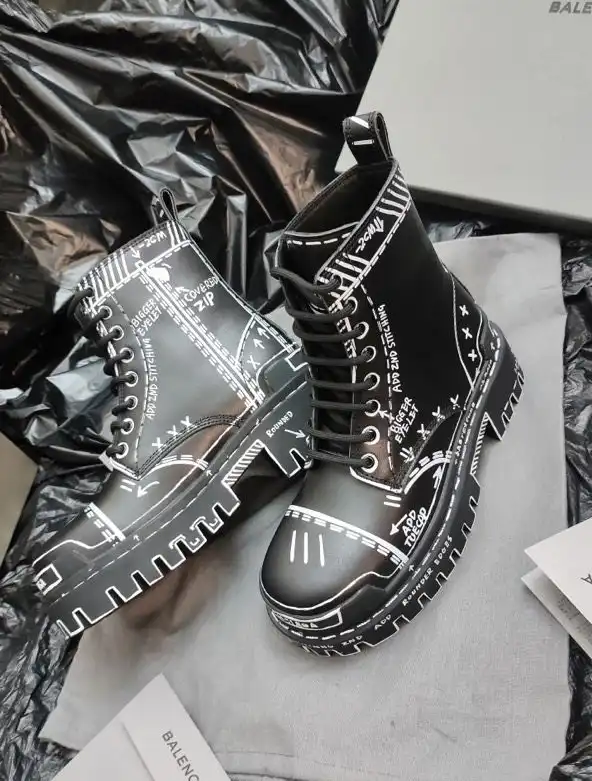 hype Balenciaga Boots