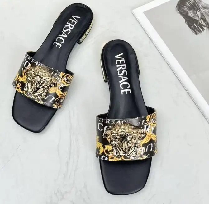 hype Givenchy Slippers