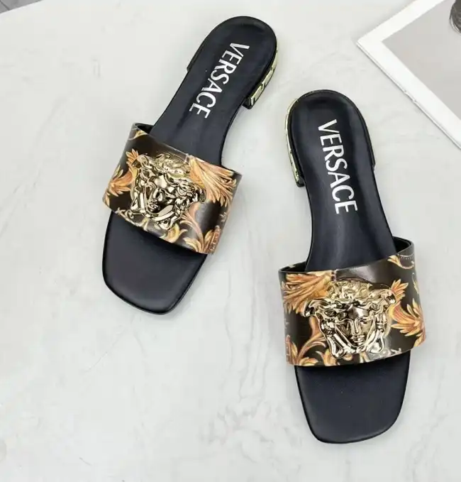 hype Givenchy Slippers