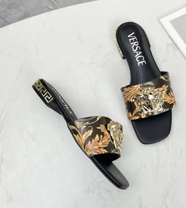 hype Givenchy Slippers