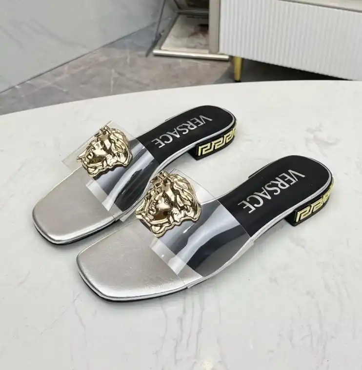 hype Givenchy Slippers