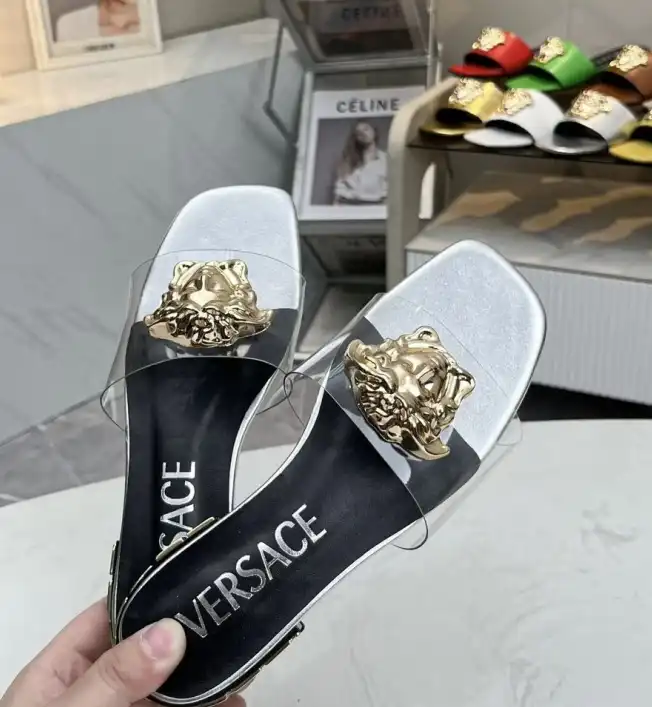 hype Givenchy Slippers