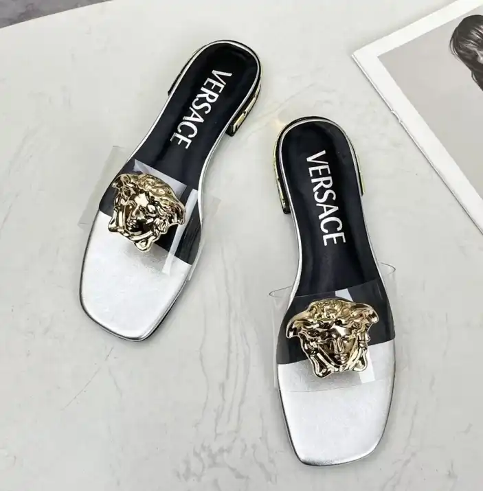 hype Givenchy Slippers