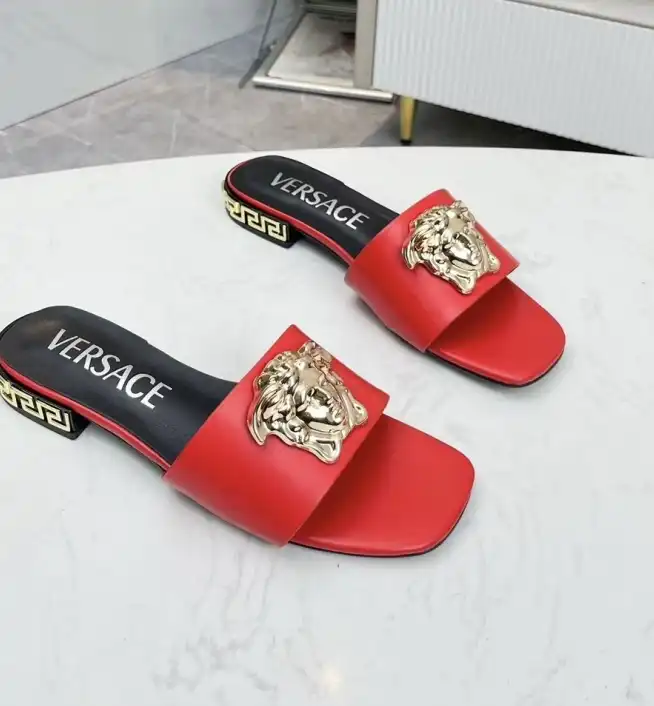 hype Givenchy Slippers