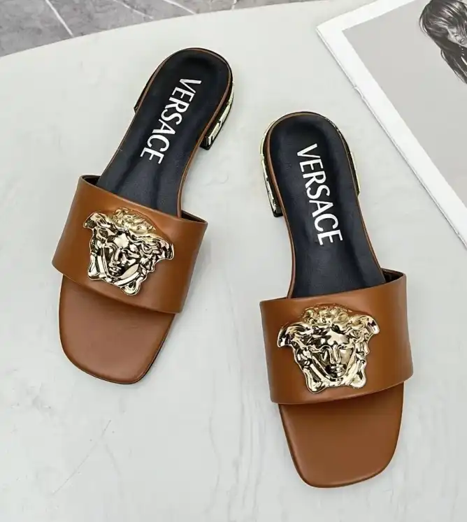 hype Givenchy Slippers