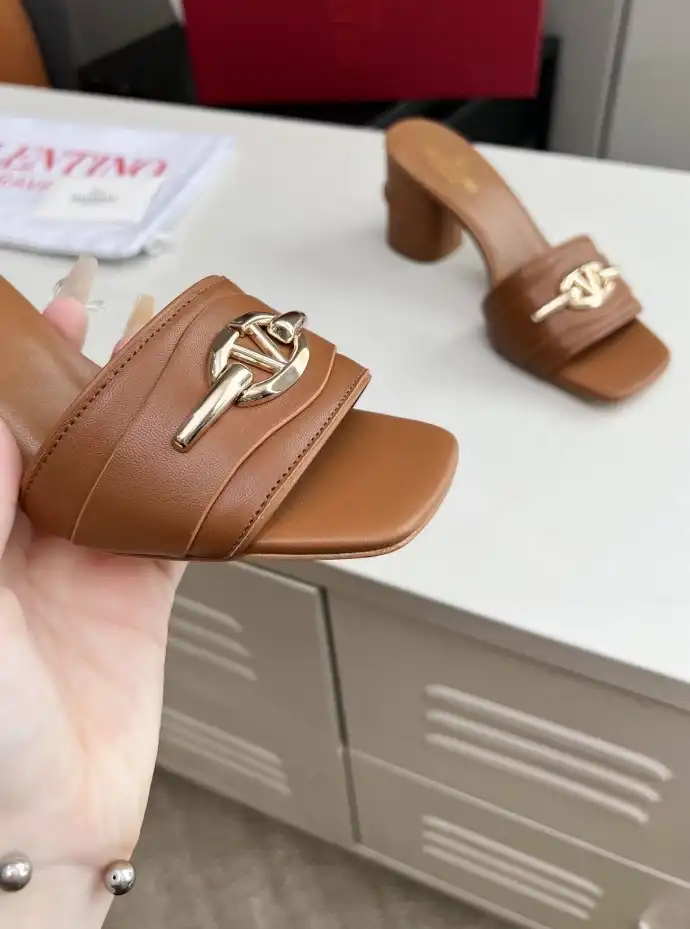 hype Valentino Slippers