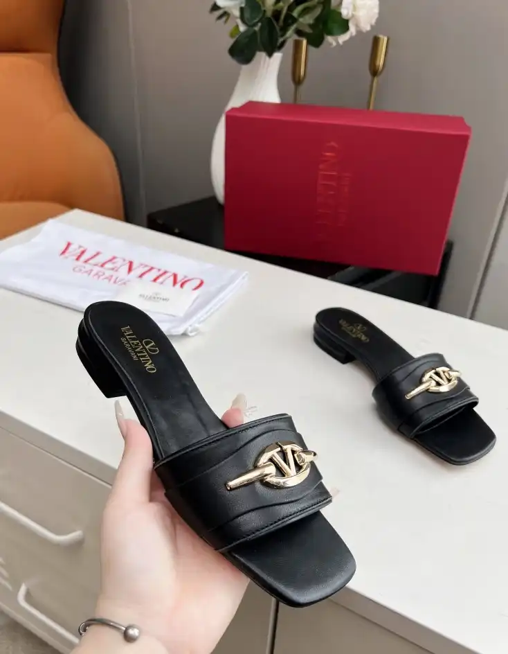 hype Valentino Slippers