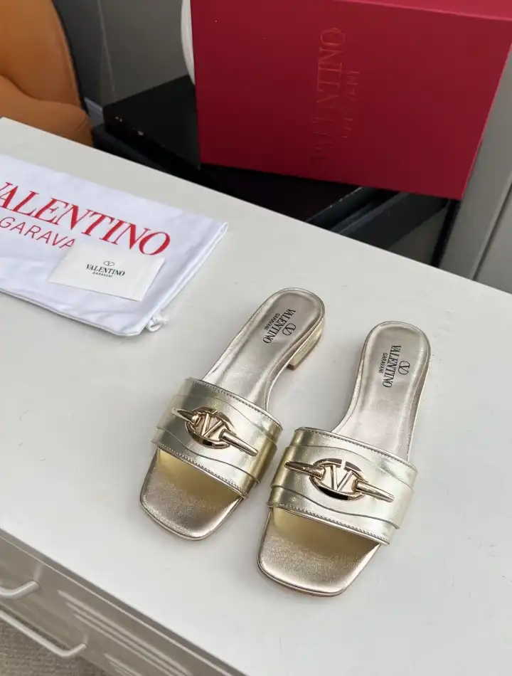 hype Valentino Slippers