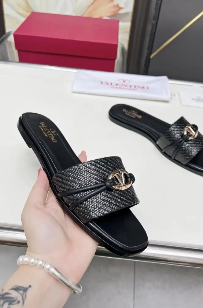 hype Valentino Slippers