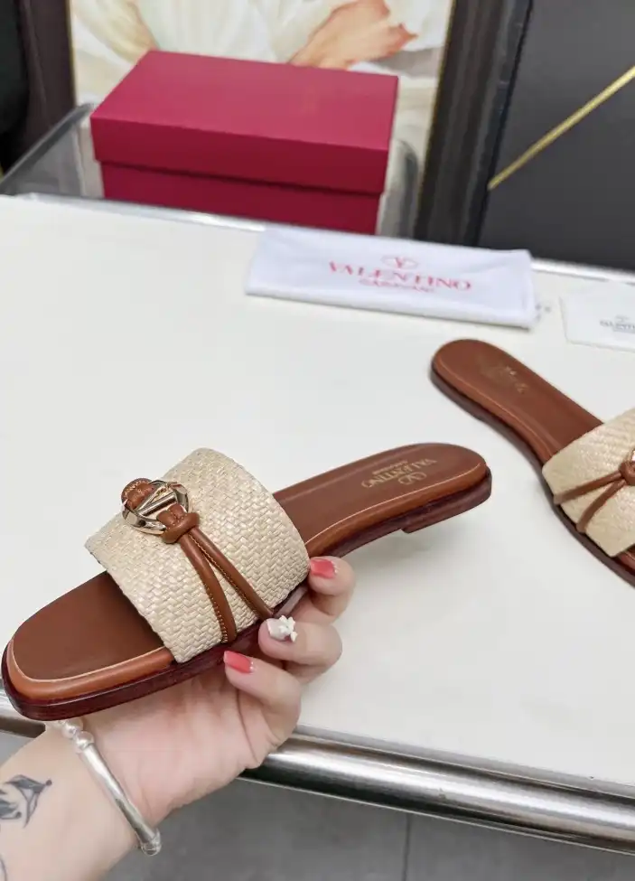 hype Valentino Slippers