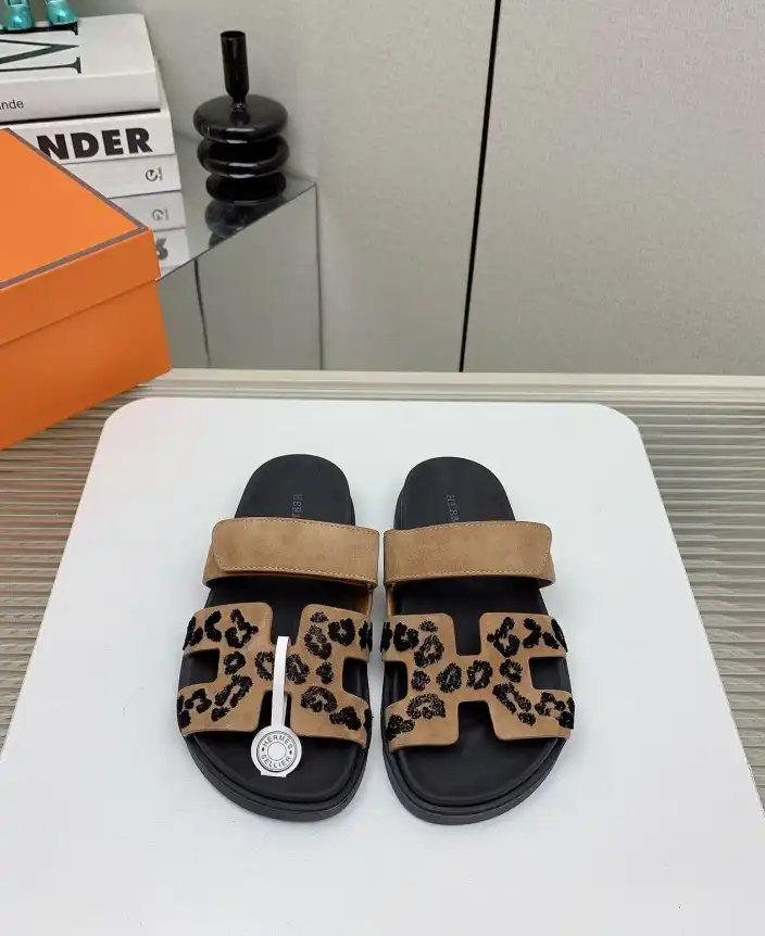 hype Hermes Slippers