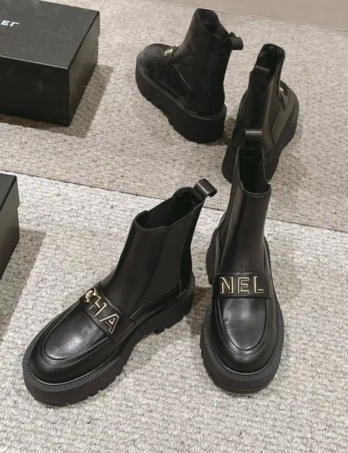 hype Chanel Boots