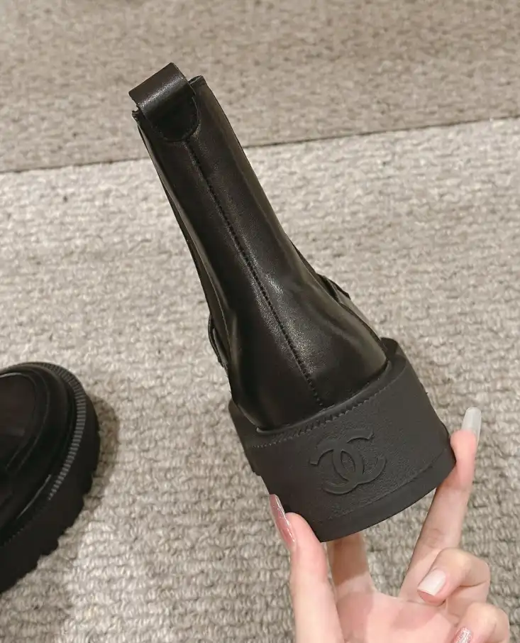 hype Chanel Boots