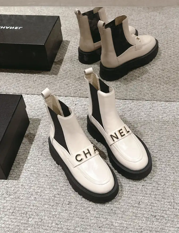 hype Chanel Boots