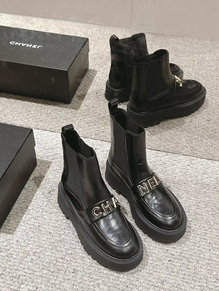 hype Chanel Boots