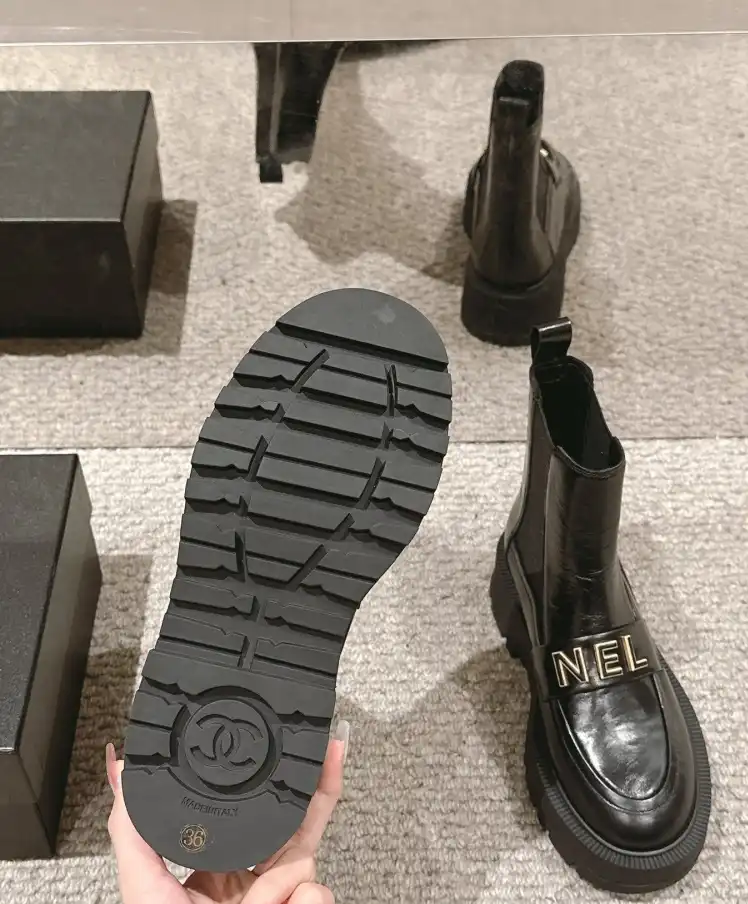 hype Chanel Boots