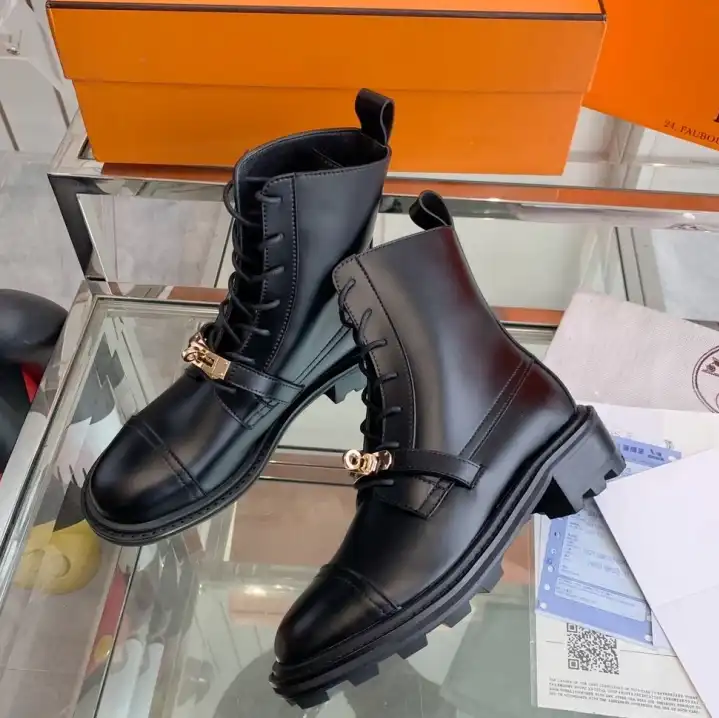 hype Hermes Boots