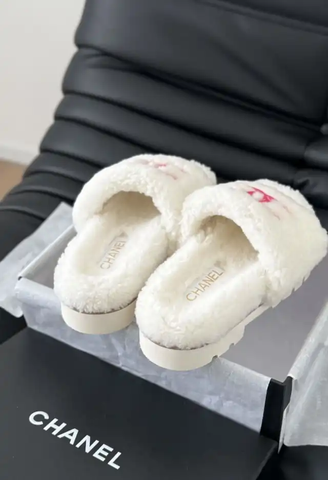 hype Chanel Slippers