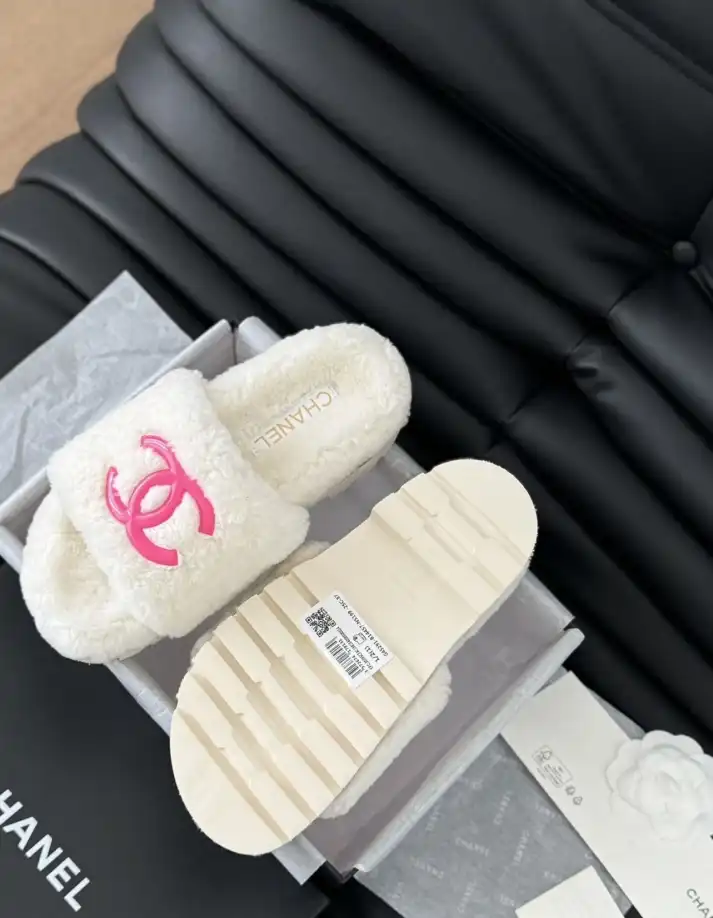 hype Chanel Slippers