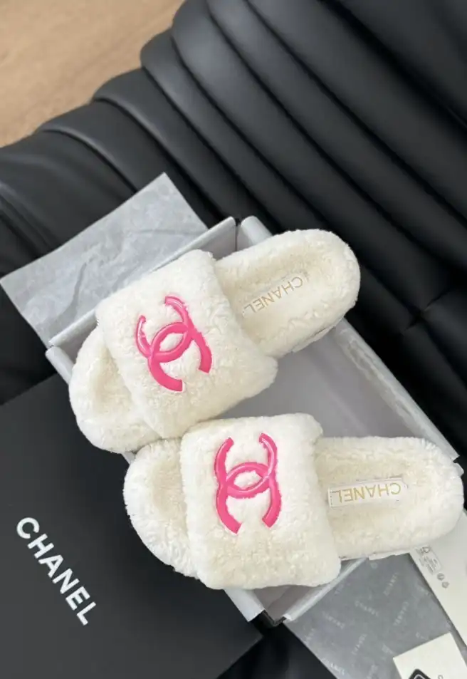 hype Chanel Slippers