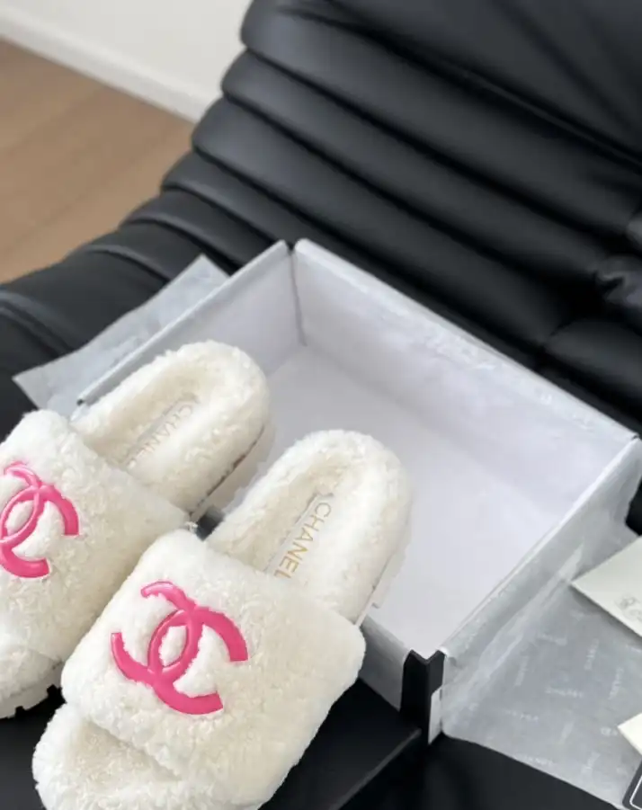 hype Chanel Slippers