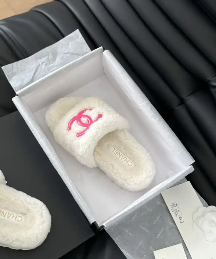 hype Chanel Slippers