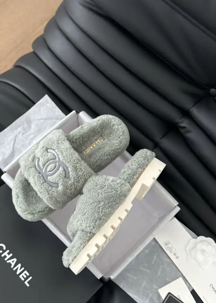 hype Chanel Slippers