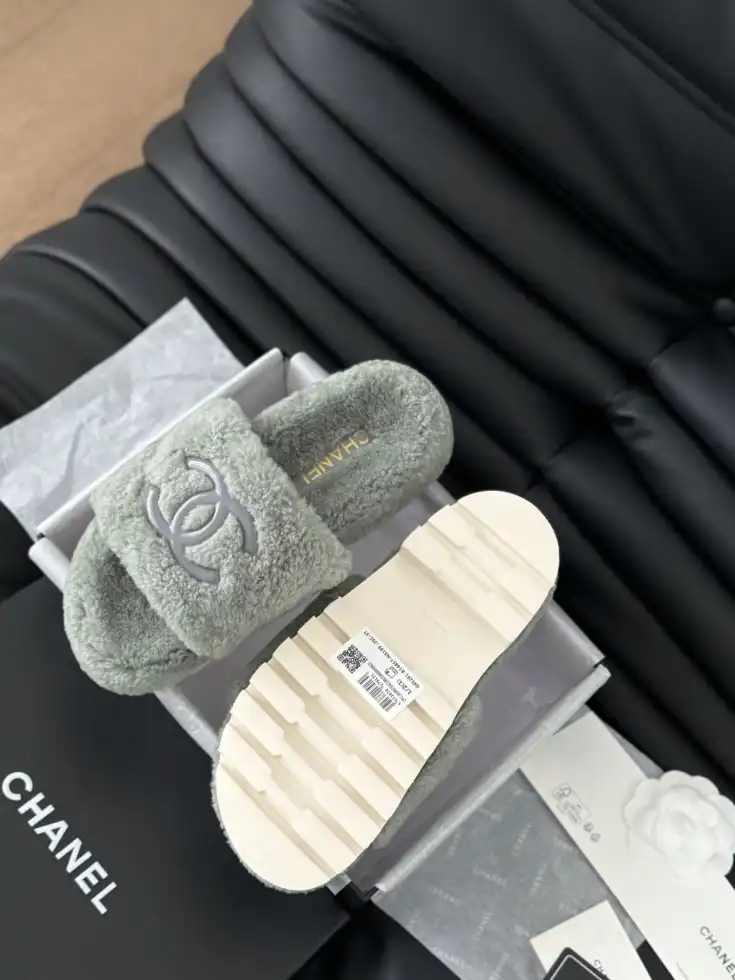 hype Chanel Slippers