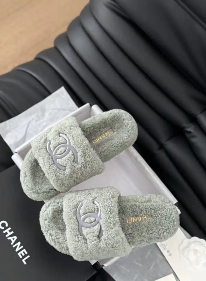 hype Chanel Slippers