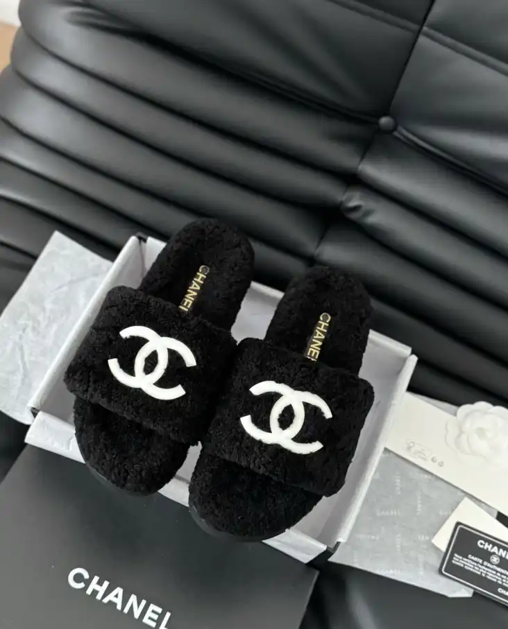 hype Chanel Slippers