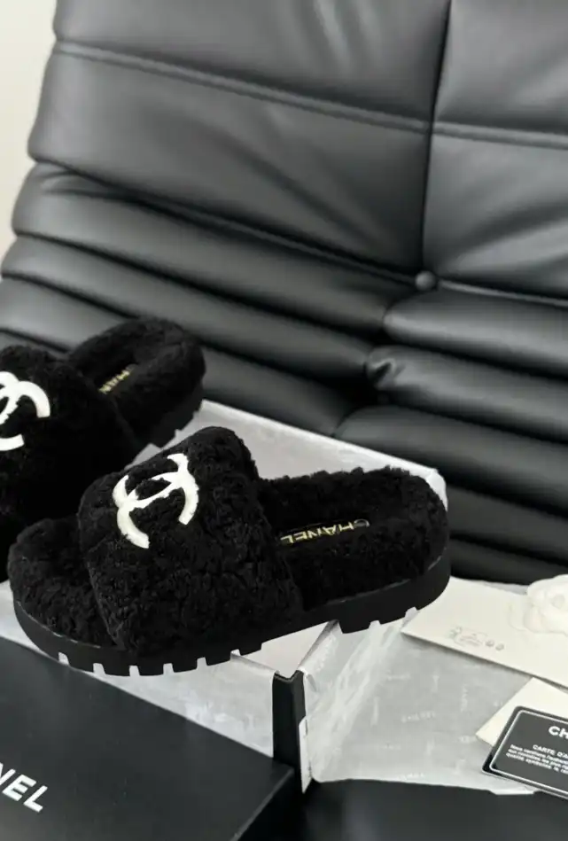 hype Chanel Slippers