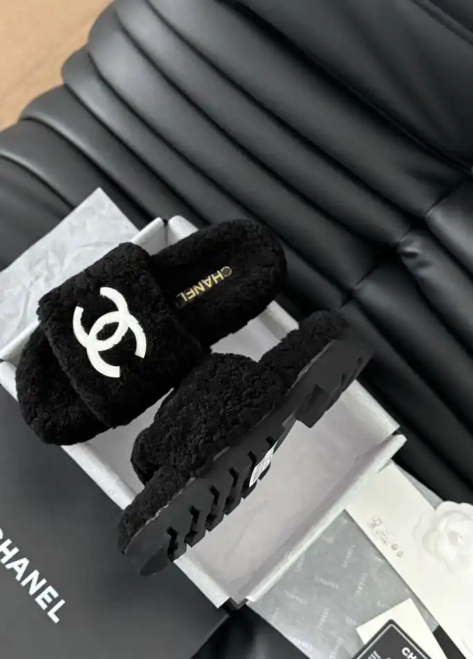 hype Chanel Slippers