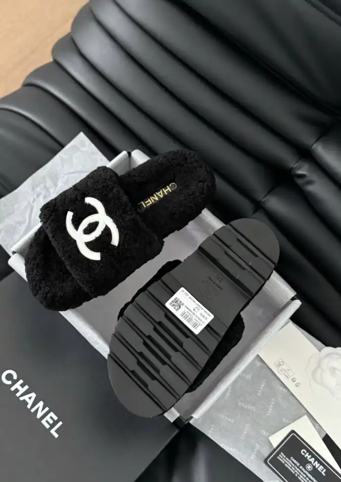 hype Chanel Slippers