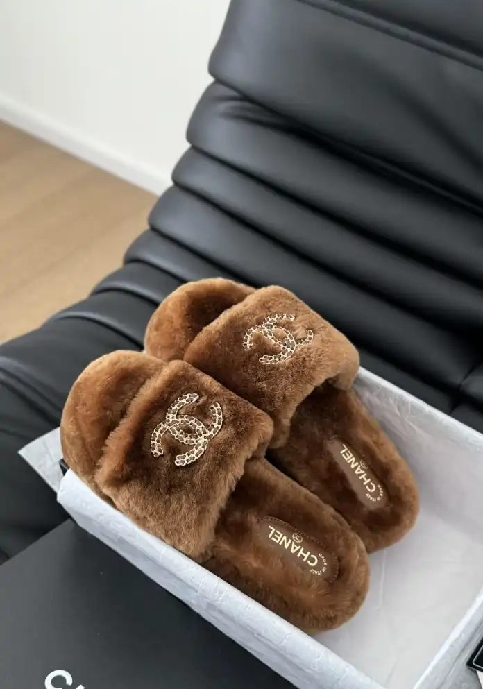 hype Chanel Slippers