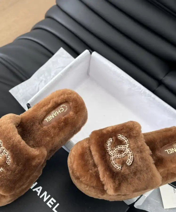 hype Chanel Slippers