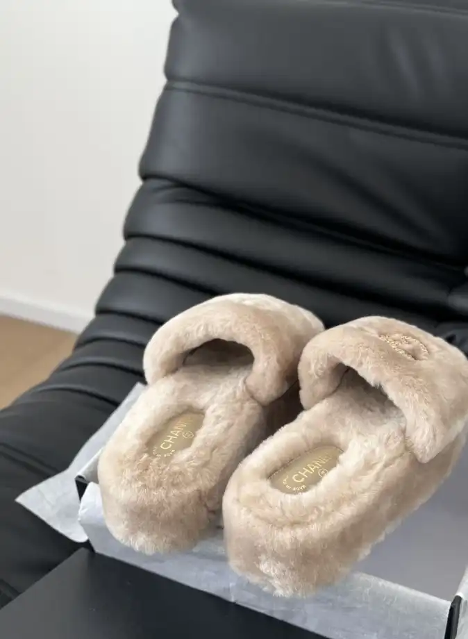 hype Chanel Slippers