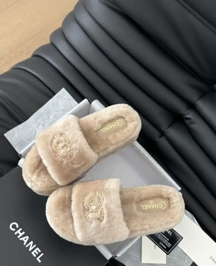 hype Chanel Slippers