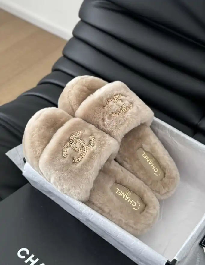 hype Chanel Slippers