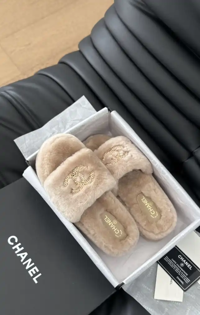 hype Chanel Slippers