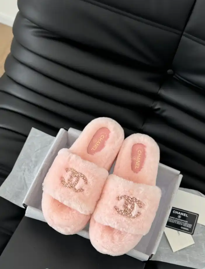 hype Chanel Slippers