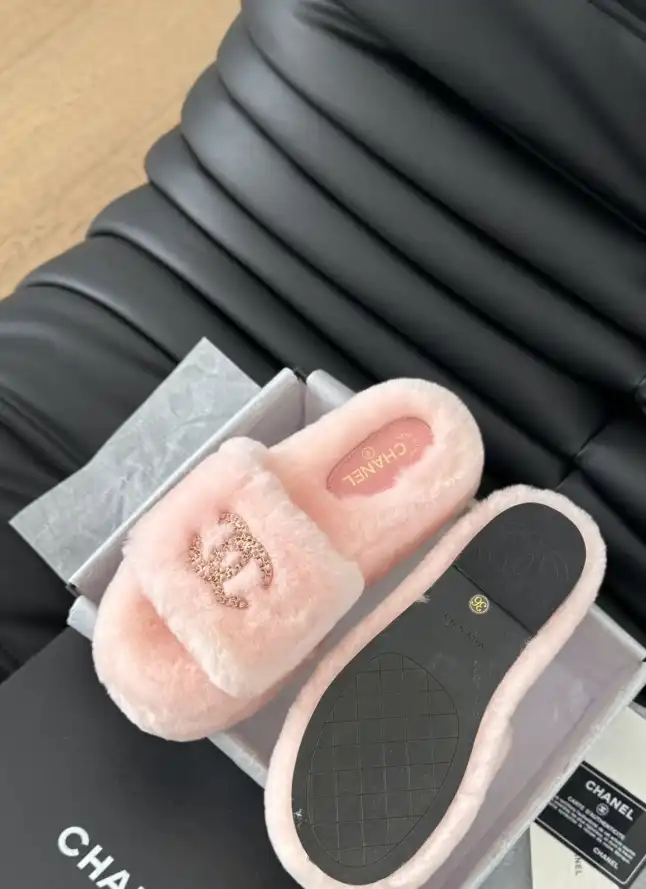 hype Chanel Slippers