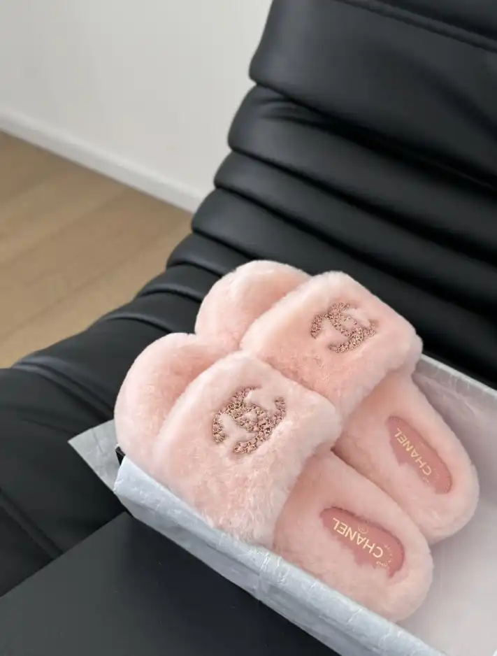 hype Chanel Slippers