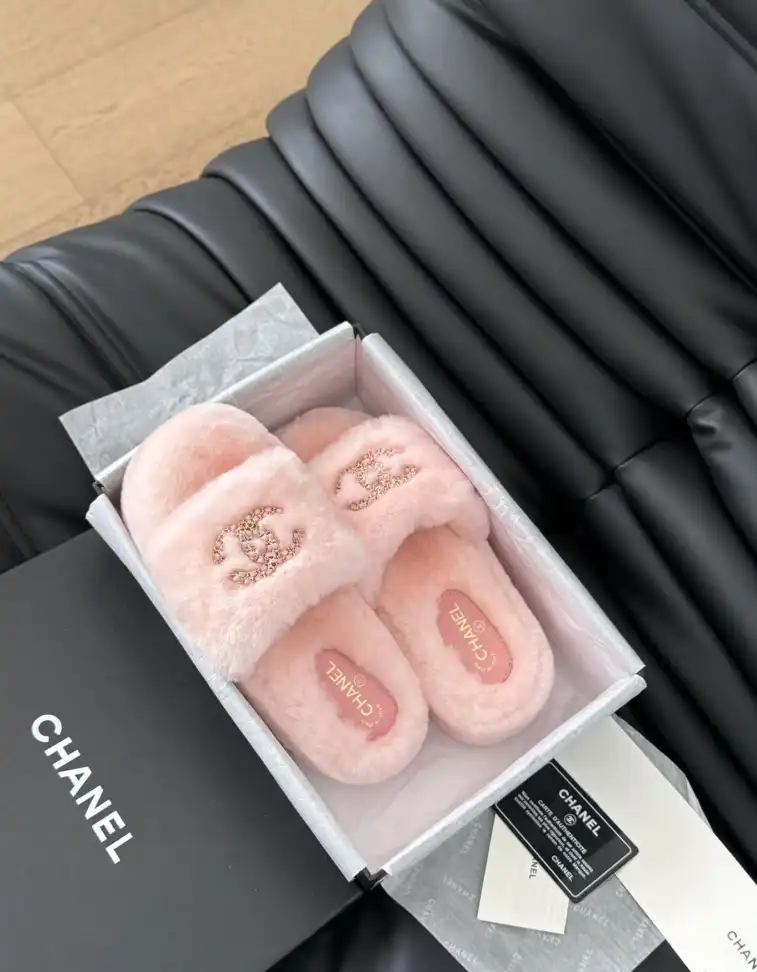 hype Chanel Slippers