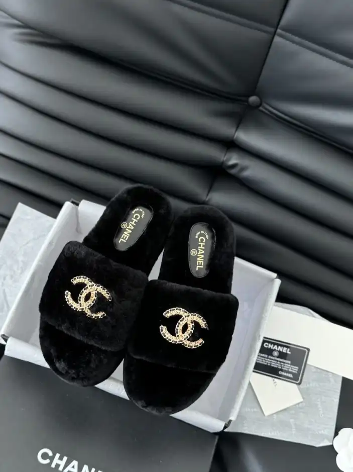 hype Chanel Slippers